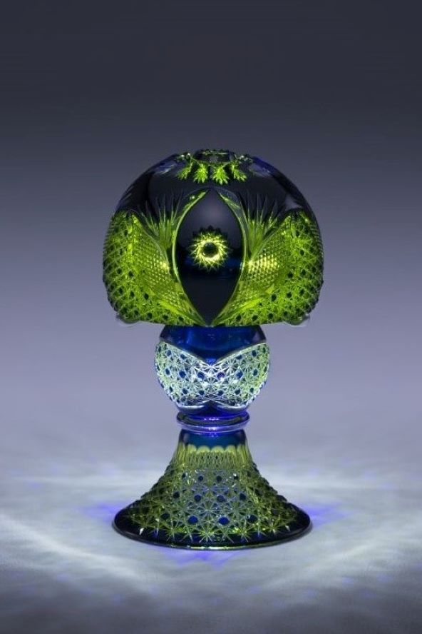 K6645 刻銘あり 作家物「グラス」芸術 美術 アート デザイン 銀箔 伝統工芸 ガラス/硝子 インテリア 置物 コップ 現代の名工 黒木国昭 銘 金 プラチナ カット 「夢ロマン」 京臙脂 花瓶